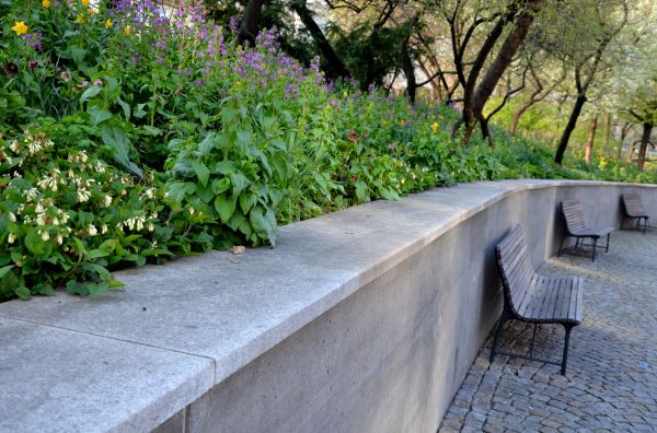 Concrete Retaining Wall Service in Dallas
