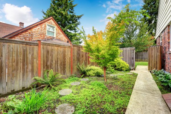 Backyard Walkway Construction in Dallas